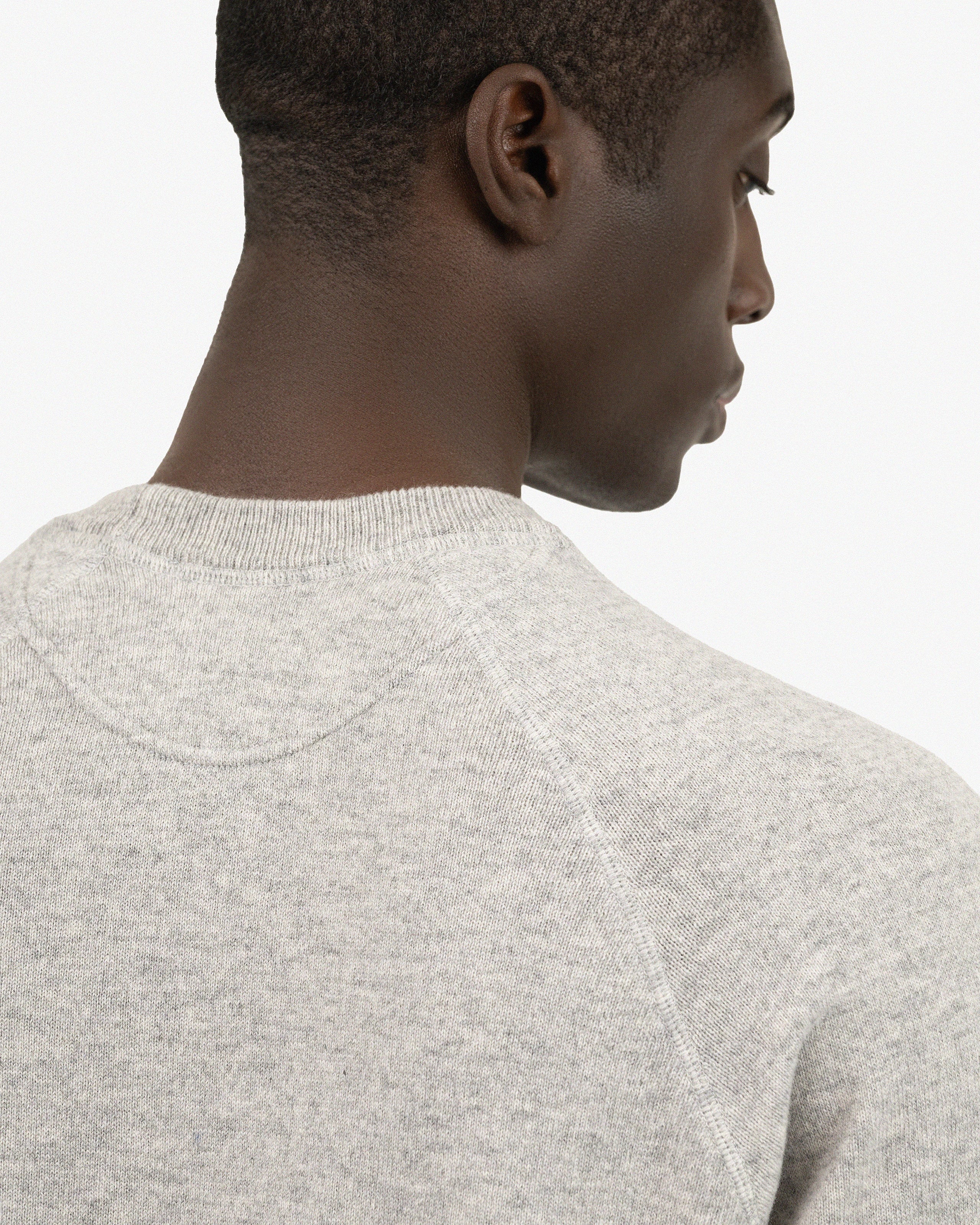 Men's Arcore Raglan Crew Neck Sweater - Light Grey